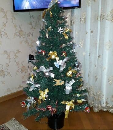 Yığıla bilən süni Yeni il şam ağacı Toka taxanda fırlanır özünün lalafo.az -da Yığıla bilən süni Yeni il şam ağacı Toka taxanda fırlanır özünün