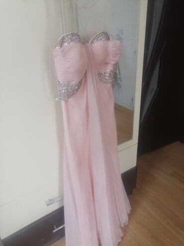 M razmer bir defe geyinilib ehtiyacim oldugum ucun satiram Qiymeti 30 lalafo.az -da M razmer bir defe geyinilib ehtiyacim oldugum ucun satiram Qiymeti 30