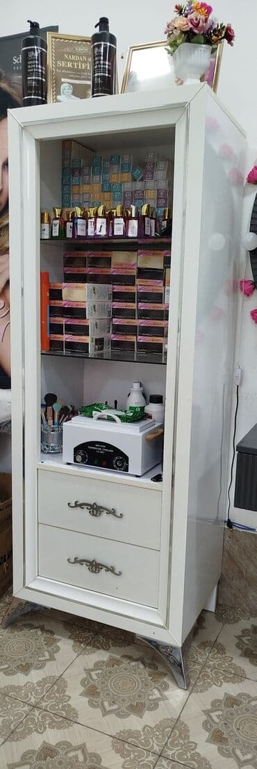 Şüşə, Ünvandan götürmə lalafo.az -da Şüşə, Ünvandan götürmə