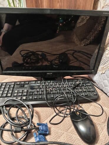 Acer LCD monitor + klaviatura + siçan + kabellər dəsti - Brend: Acer lalafo.az -da Acer LCD monitor + klaviatura + siçan + kabellər dəsti - Brend: Acer