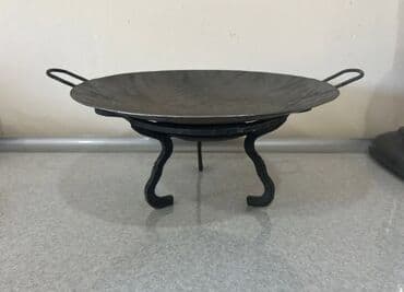 Saç ici satılır.Ayaqaltılığı və tavası var. Dəmirdir.Təzədir.Çeşıdlər lalafo.az -da Saç ici satılır.Ayaqaltılığı və tavası var. Dəmirdir.Təzədir.Çeşıdlər