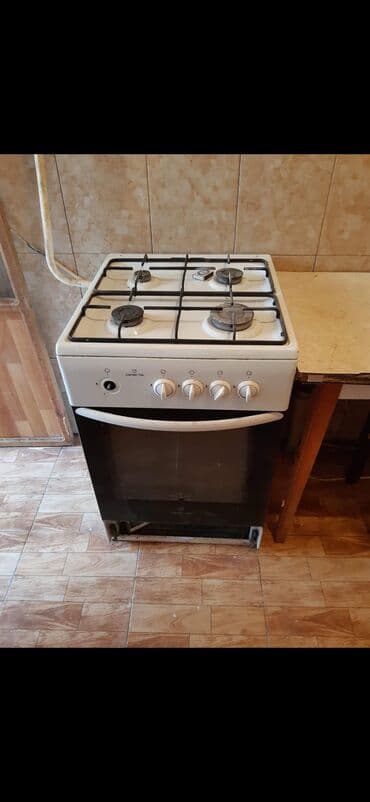 Qaz sobası Ayrıca dayanan, 4 gözlü, İşlənmiş lalafo.az -da Qaz sobası Ayrıca dayanan, 4 gözlü, İşlənmiş