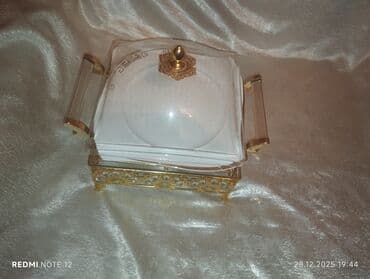 Qara böyük ölçülü temiz deri 10 manata çəhrayı göy iki balaca pul qabı lalafo.az -da Qara böyük ölçülü temiz deri 10 manata çəhrayı göy iki balaca pul qabı