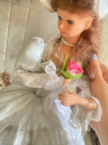 Gəlin temalı kolleksiya kuklası - Klassik üslubda gəlin obrazı: ağ lalafo.az -da Gəlin temalı kolleksiya kuklası - Klassik üslubda gəlin obrazı: ağ