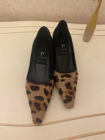 İtaliyada istehsal olunan iki cüt qadın ayaqqabısı dəsti. 1) Di lalafo.az -da İtaliyada istehsal olunan iki cüt qadın ayaqqabısı dəsti. 1) Di