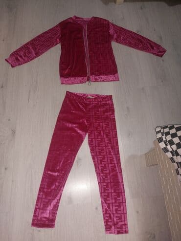 Qiz üçün sport dəst 8-10 yaş lalafo.az -da Qiz üçün sport dəst 8-10 yaş