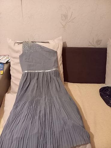 10-11 yaş qiz ucun don.1 defe geyinilib.ela veziyyetde.25 manata lalafo.az -da 10-11 yaş qiz ucun don.1 defe geyinilib.ela veziyyetde.25 manata