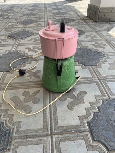 Sovet istehsalli şire ceken maşin Işlekdir hec bir problemi yoxdur lalafo.az -da Sovet istehsalli şire ceken maşin Işlekdir hec bir problemi yoxdur