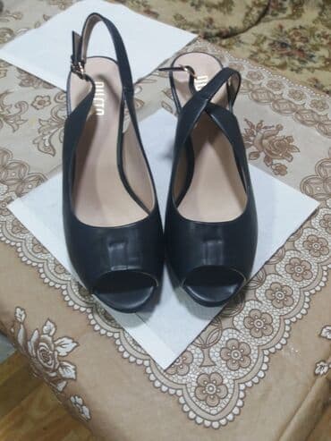 Ölçü: 38, rəng - Qara, Yeni lalafo.az -da Ölçü: 38, rəng - Qara, Yeni