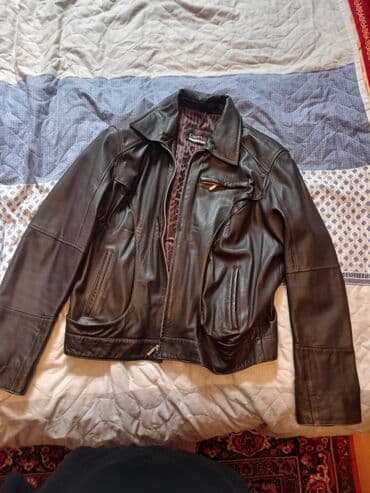 Eletto kişi təmiz dəri gödəkçə Ölçü 50 - Material: təbii qara dəri - lalafo.az -da Eletto kişi təmiz dəri gödəkçə Ölçü 50 - Material: təbii qara dəri -