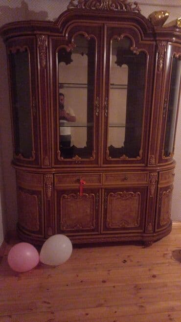 Şüşəli dolab vitrini, İşlənmiş lalafo.az -da Şüşəli dolab vitrini, İşlənmiş