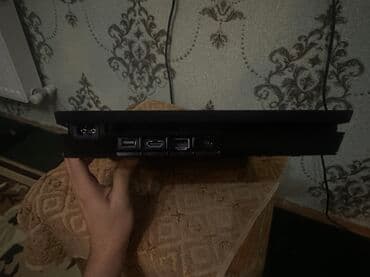 Sony PlayStation 4 Slim oyun konsolu - Model: PS4 Slim (qara rəng) - lalafo.az -da Sony PlayStation 4 Slim oyun konsolu - Model: PS4 Slim (qara rəng) -