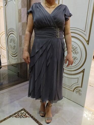 Zərif tünd-boz rəngli ziyafət/gecə paltarı - Uzunluq: midiyə yaxın lalafo.az -da Zərif tünd-boz rəngli ziyafət/gecə paltarı - Uzunluq: midiyə yaxın