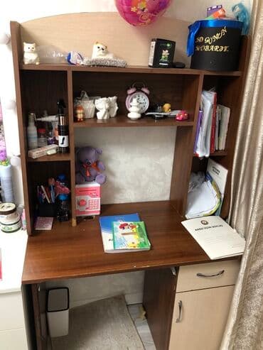 Tələbə/iş masası və üst rəfli modul - Material: laminat/LDSP ağac lalafo.az -da Tələbə/iş masası və üst rəfli modul - Material: laminat/LDSP ağac