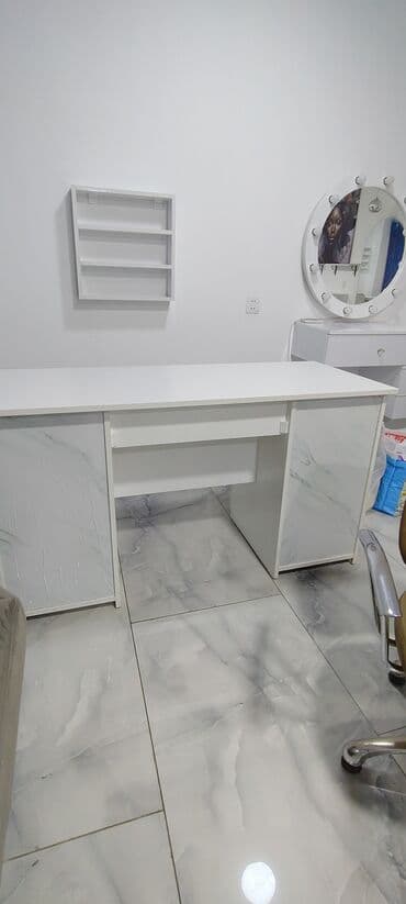 Sifarişlə işçi masaları: Təcili !!!Ağ rəngli geniş iş/kompüter masası - Material: laminat/LDSP lalafo.az -da — 4 Sifarişlə işçi masaları: Təcili !!!Ağ rəngli geniş iş/kompüter masası - Material: laminat/LDSP — 4