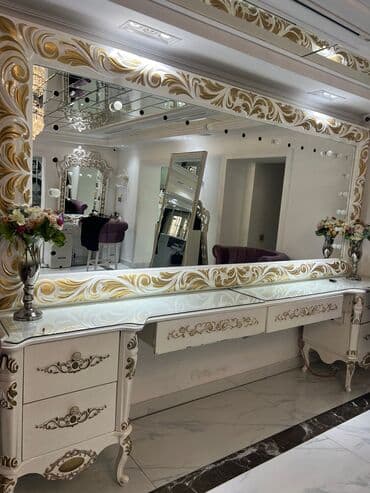 Salon mebeli. 550azn. temiz taxta. yaxsi veziyyetde ünvan yasamal lalafo.az -da Salon mebeli. 550azn. temiz taxta. yaxsi veziyyetde ünvan yasamal