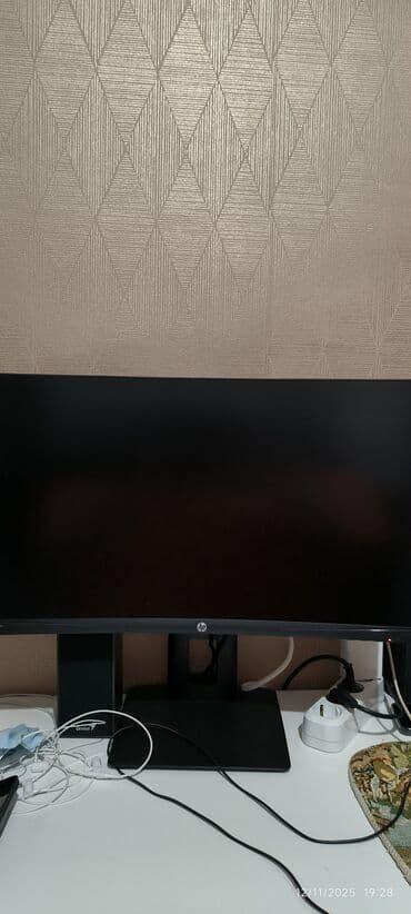 İdeal vəziyyətdədir.Hp x24c.Hec bir problemi yoxdur.Ekran yenileme lalafo.az -da İdeal vəziyyətdədir.Hp x24c.Hec bir problemi yoxdur.Ekran yenileme