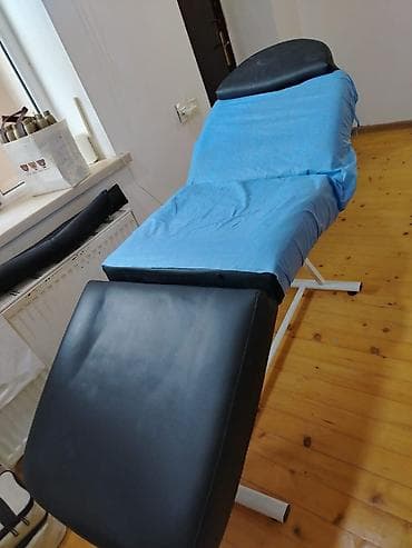 Kosmetoloji/prosedur masası - İki hissəli yastıqlı səth: baş və ayaq lalafo.az -da Kosmetoloji/prosedur masası - İki hissəli yastıqlı səth: baş və ayaq