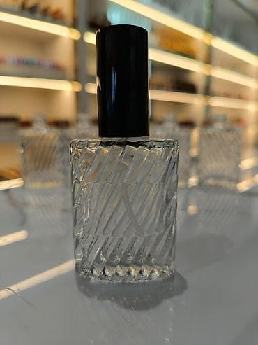 Flakonların Topdan və Pərakəndə satışı. 15 ml xrustal lalafo.az -da Flakonların Topdan və Pərakəndə satışı. 15 ml xrustal