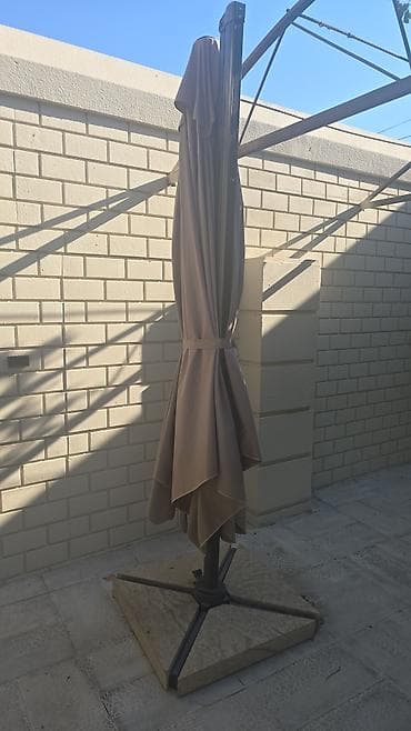 Bağ üçün çətir satılır. Cəmi 3-4 dəfə istifadə olunub. qiyməti 500 AZN at lalafo.az Bağ üçün çətir satılır. Cəmi 3-4 dəfə istifadə olunub. qiyməti 500 AZN