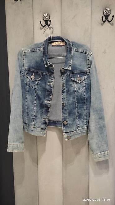 Qadınlar üçün əla vəziyyətdə klassik cins gödəkçə - Material: denim lalafo.az -da Qadınlar üçün əla vəziyyətdə klassik cins gödəkçə - Material: denim