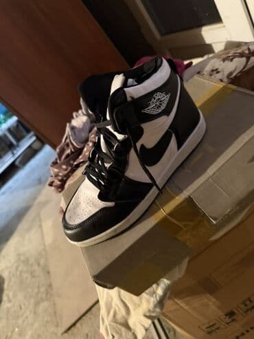 Информатика: Məhsul: Yüksəkboğaz idman ayaqqabısı – qara/ağ rəng kombinində at lalafo.az — 3 Информатика: Məhsul: Yüksəkboğaz idman ayaqqabısı – qara/ağ rəng kombinində — 3