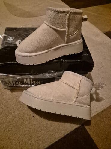 Məhsul: Qadınlar üçün qısa boğazlı qış botları,50azn alınıb balaca lalafo.az -da Məhsul: Qadınlar üçün qısa boğazlı qış botları,50azn alınıb balaca