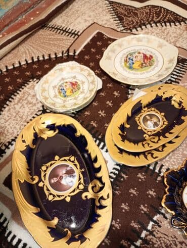 Tort və şiriniyyat qabı, rəng - Göy, Kobalt, Çexiya lalafo.az -da Tort və şiriniyyat qabı, rəng - Göy, Kobalt, Çexiya