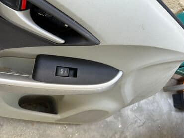 Toyota pirus 30 kuza, 2013 il, İşlənmiş lalafo.az -da Toyota pirus 30 kuza, 2013 il, İşlənmiş