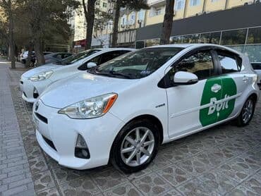 Toyota Prius: 1.5 l | 2016 il Hetçbek lalafo.az -da Toyota Prius: 1.5 l | 2016 il Hetçbek