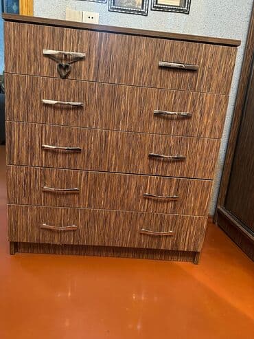 İşlənmiş, Kupe, 4 qapılı Düz dolab, Qarderob, paltar dolabı lalafo.az -da İşlənmiş, Kupe, 4 qapılı Düz dolab, Qarderob, paltar dolabı