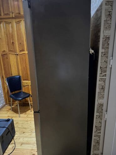 Маслобойки: Б/у 2 двери Indesit Холодильник Продажа, цвет - Белый at lalafo.az — 3 Маслобойки: Б/у 2 двери Indesit Холодильник Продажа, цвет - Белый — 3