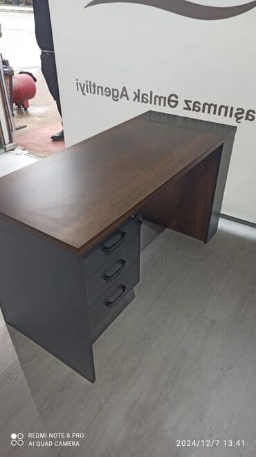 Resepşn, Dördbucaq masa lalafo.az -da Resepşn, Dördbucaq masa