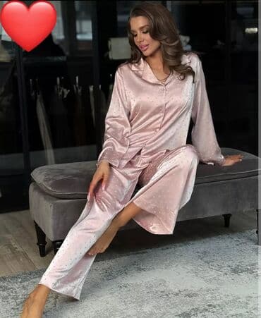 Zərif atlas pijama dəsti – rahatlıq və zərifliyi birləşdirən klassik lalafo.az -da Zərif atlas pijama dəsti – rahatlıq və zərifliyi birləşdirən klassik