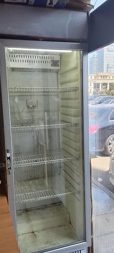 Şüşə qapılı ticarət soyuducusu vitrini. Mağaza, market, kafe, bufet və lalafo.az -da Şüşə qapılı ticarət soyuducusu vitrini. Mağaza, market, kafe, bufet və