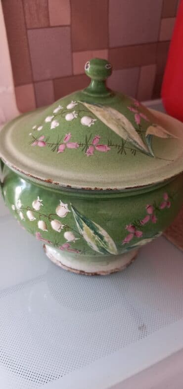 Qədimi çüqün qazan 200 ilin qazanıdı 30 manat lalafo.az -da Qədimi çüqün qazan 200 ilin qazanıdı 30 manat