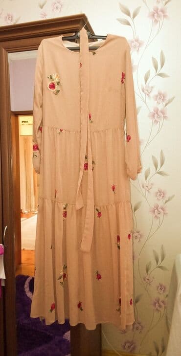 60alinib heç geyinilməyib,yenidir. Bej rəngli uzun qadın paltarı – lalafo.az -da 60alinib heç geyinilməyib,yenidir. Bej rəngli uzun qadın paltarı –