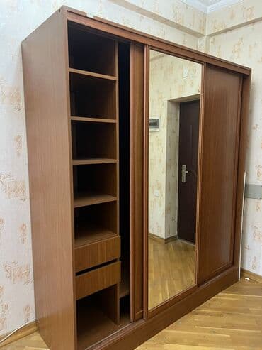 İşlənmiş, Qarderob, paltar dolabı lalafo.az -da İşlənmiş, Qarderob, paltar dolabı