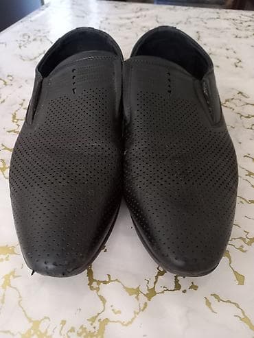 Kişi üçün klassik slip-on ayaqqabı - Rəng: qara - Model: bağcığazsız lalafo.az -da Kişi üçün klassik slip-on ayaqqabı - Rəng: qara - Model: bağcığazsız