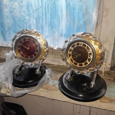Məhsul: Retro masa saatları (2 ədəd) Təsvir: - Sovet istehsalı lalafo.az -da Məhsul: Retro masa saatları (2 ədəd) Təsvir: - Sovet istehsalı
