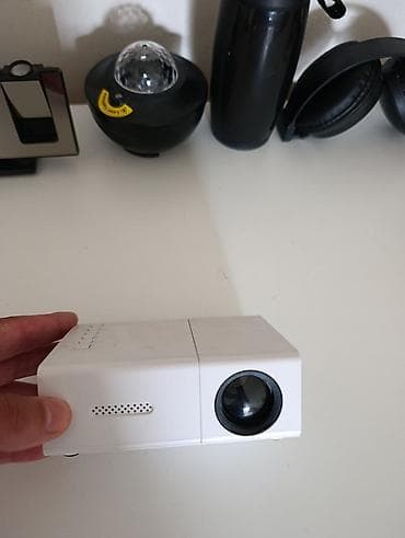 Mini proyektor – kompakt və daşına bilən multimedia cihazı at lalafo.az Mini proyektor – kompakt və daşına bilən multimedia cihazı