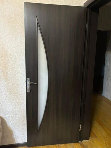 İşlənmiş Otaq qapısı Plintus ilə, Zəmanətsiz, Ünvandan götürmə lalafo.az -da İşlənmiş Otaq qapısı Plintus ilə, Zəmanətsiz, Ünvandan götürmə