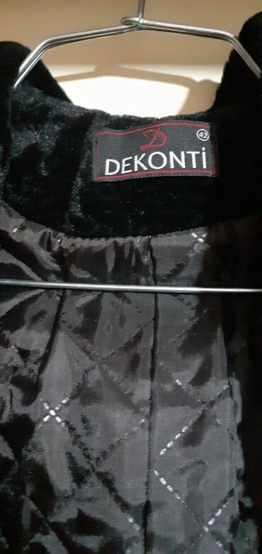 Qadin ucun qisa palto kapşonlu yenidi problemi yoxdu razmer 42 lalafo.az -da Qadin ucun qisa palto kapşonlu yenidi problemi yoxdu razmer 42