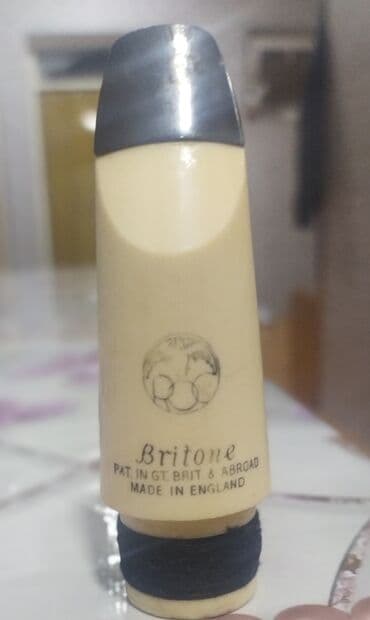 Klarnet ağ müşdük əla vəziyyətdə təzədir! Toy üçün çalmağa çox əladi lalafo.az -da Klarnet ağ müşdük əla vəziyyətdə təzədir! Toy üçün çalmağa çox əladi