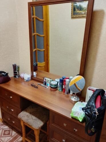 Güzgülü lalafo.az -da Güzgülü