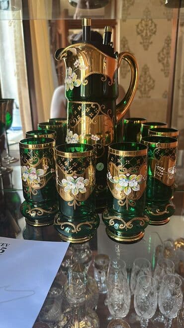 Məhsul: Şüşə qrafin və stəkan dəsti Təsvir: - Zümrüd-yaşıl rəngli lalafo.az -da Məhsul: Şüşə qrafin və stəkan dəsti Təsvir: - Zümrüd-yaşıl rəngli