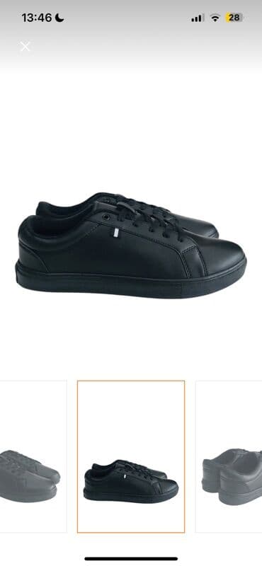 SATILIR QUTUDA YENİDİR 42 razmer. Qara rəngdə minimalist dizaynlı lalafo.az -da SATILIR QUTUDA YENİDİR 42 razmer. Qara rəngdə minimalist dizaynlı