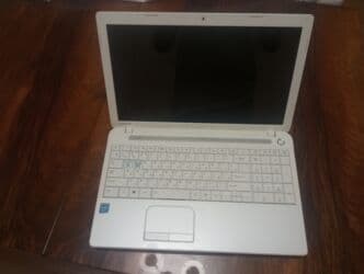 Təsvir: - Toshiba ağ korpuslu noutbuk, ehtiyat hissələri üçün. - lalafo.az -da Təsvir: - Toshiba ağ korpuslu noutbuk, ehtiyat hissələri üçün. -