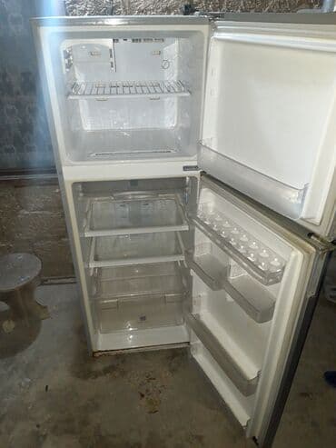 Сепараторы: 2 двери Samsung Холодильник Продажа, цвет - Серебристый at lalafo.az — 2 Сепараторы: 2 двери Samsung Холодильник Продажа, цвет - Серебристый — 2