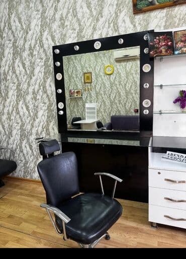 3 güzgülü masa ve 1 dirnaq masasi var. Xanim Ustalar axtarilir. Isin lalafo.az -da 3 güzgülü masa ve 1 dirnaq masasi var. Xanim Ustalar axtarilir. Isin